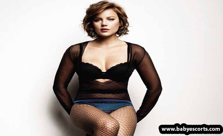 The Power of Self-Love Overcoming the Nude Cam Girlfriend Mentality